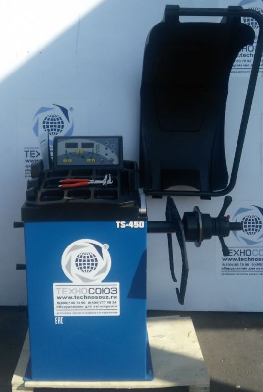 Балансировочный станок Техносоюз TS-450, легковой, для мотоколес, полуавтоматический, 220В