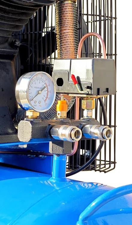 Поршневой компрессор Станкоимпорт ACH68023, ременной привод, 680 л/мин, 200л, 380В