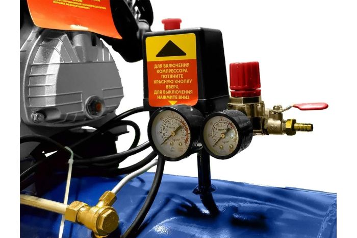 Поршневой компрессор Garage ST 24.F230/1.3, прямой привод, 220л/мин, 24л, 220В