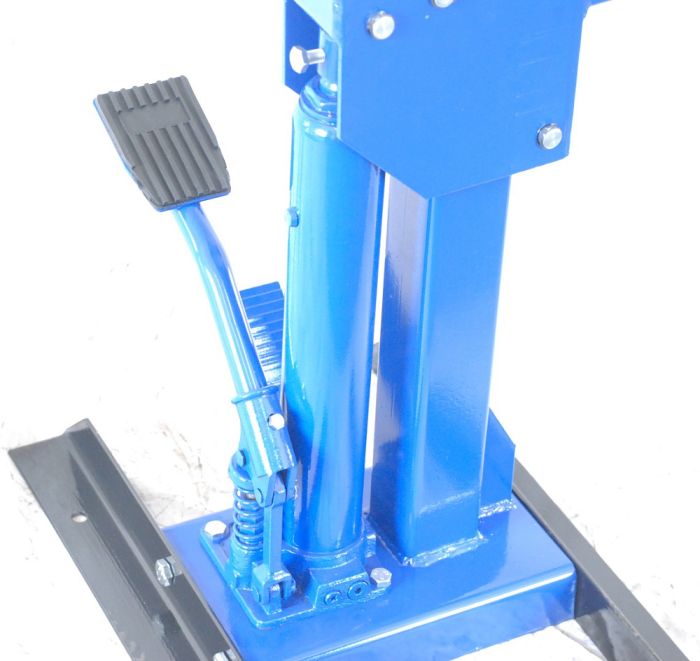 Стяжка для пружин амортизаторов Aе&T T01402, гидравлическая, 0,99 т