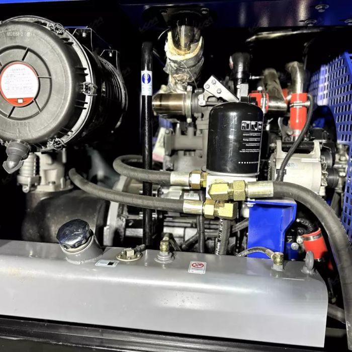 Дизельный компрессор KraftMachine КМ-10/12-ВДШ, прямой привод, 12 бар, 10000л/мин