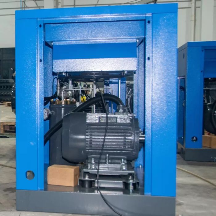 Винтовой компрессор KraftMachine КМ15-10пВ, прямой привод, 8 бар, IP23, 2200л/мин