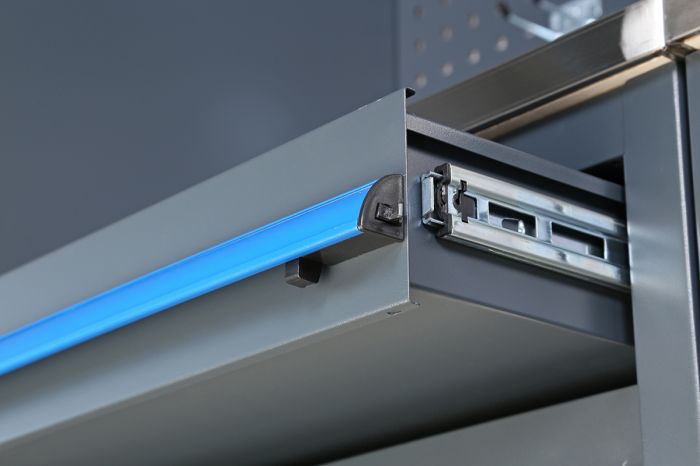 Верстак слесарный Nordberg TT116, в наборе мебели, с экраном, ящиками, тележкой