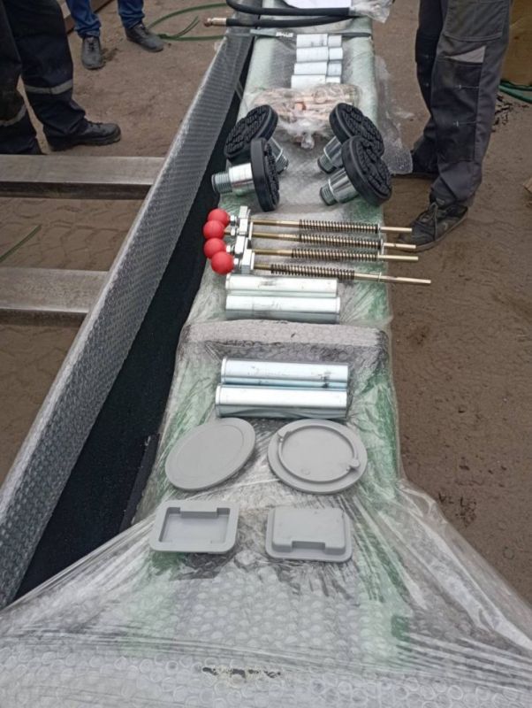 Подъемник двухстоечный автомобильный 4 тонны HOREX UNITE U-T40G, гидравлический, 380В