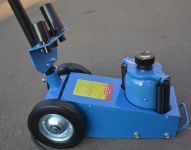 Домкрат подкатной пневмогидравлический 22 тонны Техносоюз TS1600-6, автомобильный