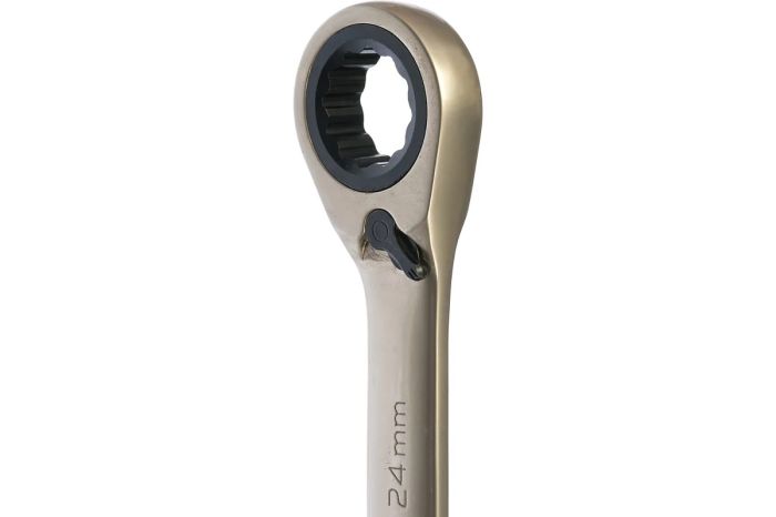 Набор ключей комбинированных Дело Техники 515300 с трещоткой и переключателем, 10 шт., 8-24мм