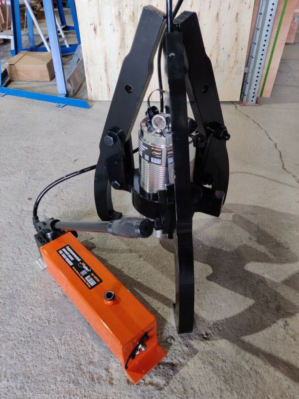 Съемник подшипников гидравлический 100т Malien СГ-100Н, трёхлапый, 600мм, с насосом НРГ 700-2.7