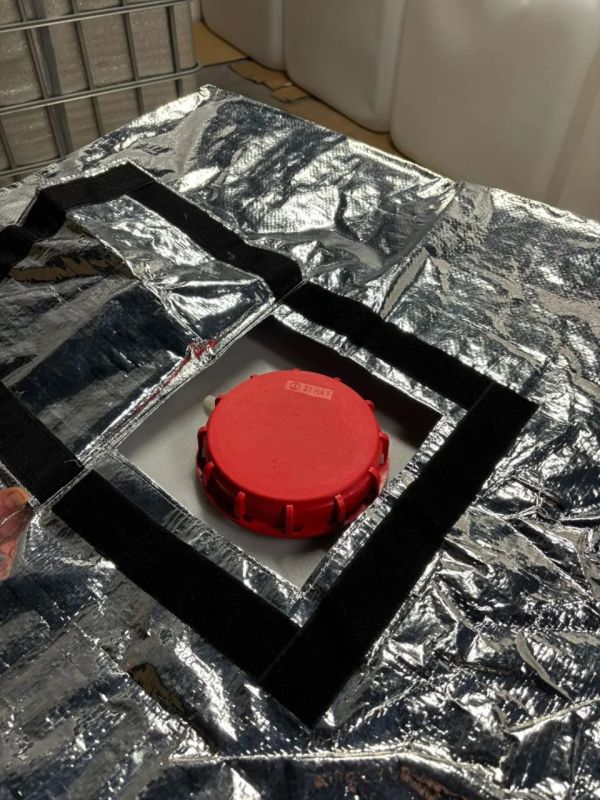 Чехол для еврокуба светоотражающий, серебристый, защита от ультрафиолета и света, без утепления