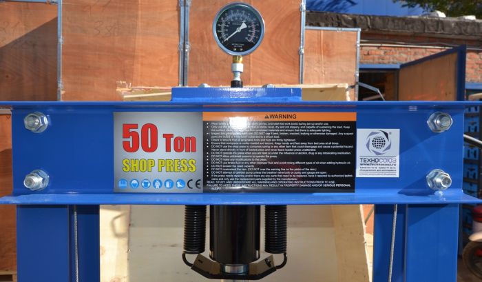 Пресс пневмогидравлический 50 тонн Техносоюз TS0501-4A, ручной, напольный, гаражный
