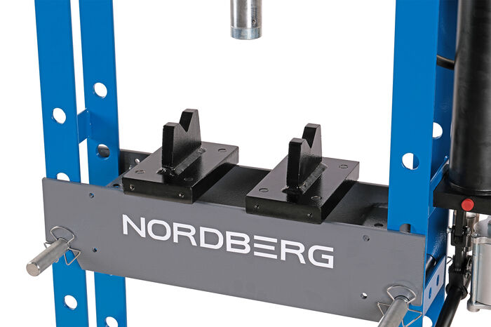 Пресс пневмогидравлический ручной 20 тонн Nordberg N3620A, напольный, гаражный