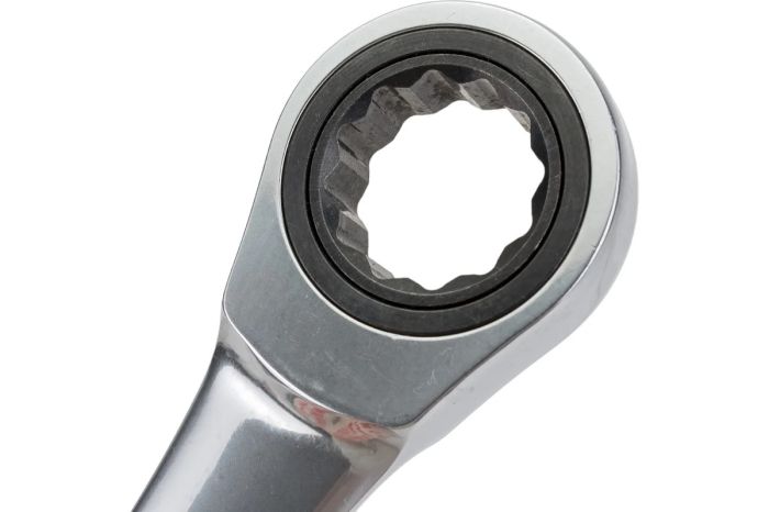 Ключ комбинированный FORCE 75717, с трещоточной петлёй 12гран., 17мм, L=223мм