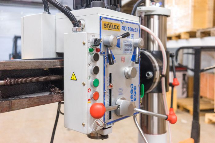 Станок радиально-сверлильный STALEX RD700X32, 1,1кВт, 32мм, 380В