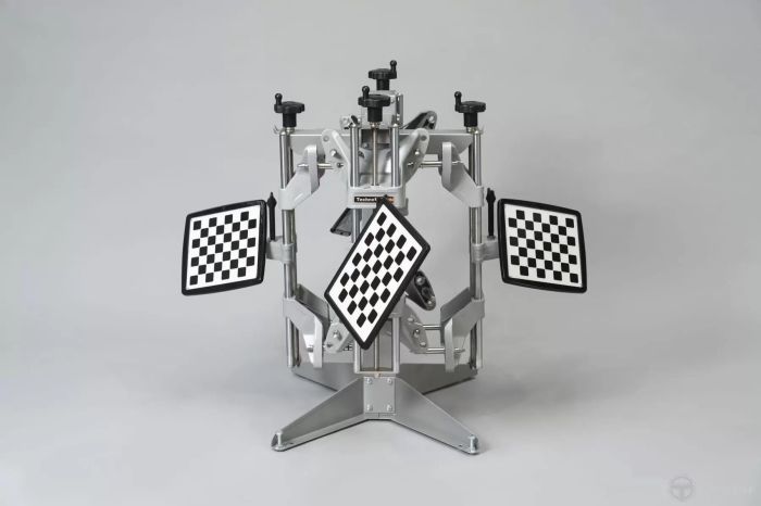 Мобильный стенд сход-развал 3D для грузовых автомобилей ТехноВектор 7 Truck 7204 HT MC4