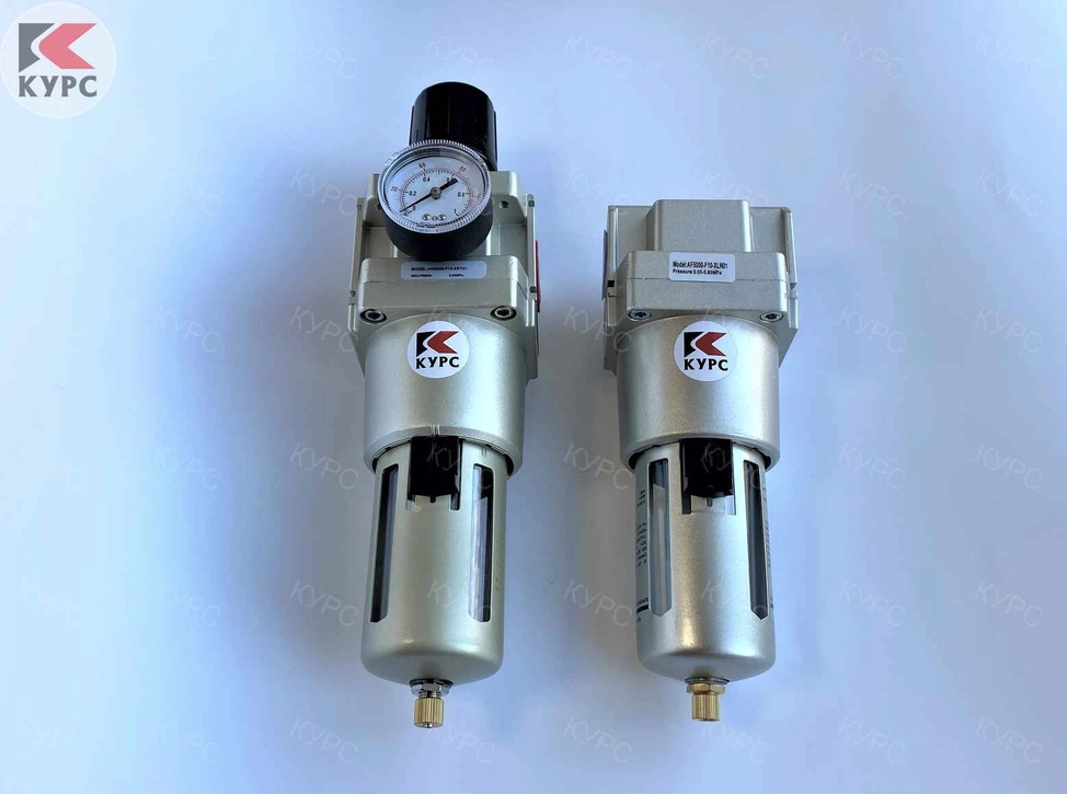 Фильтр влагомаслоотделитель SMC 1", ручной слив, с регулятором, 5 м3/мин, 5мкм