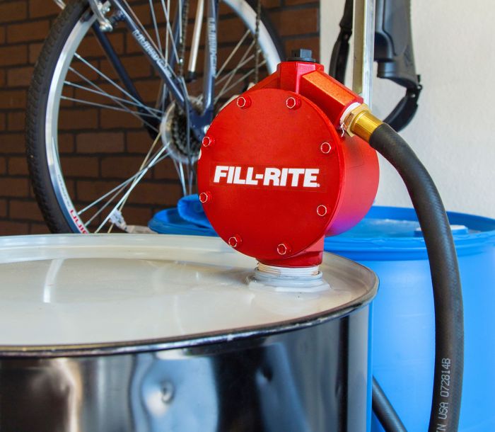 Бочковой насос для перекачки дизельного топлива, масла, бензина, спирта Fill-Rite FR152, 0,75 л/ход, ручной насос
