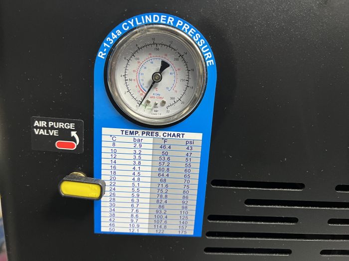 Станция для заправки автокондиционеров Техносоюз RCC-8A, автомат, 60 л/мин