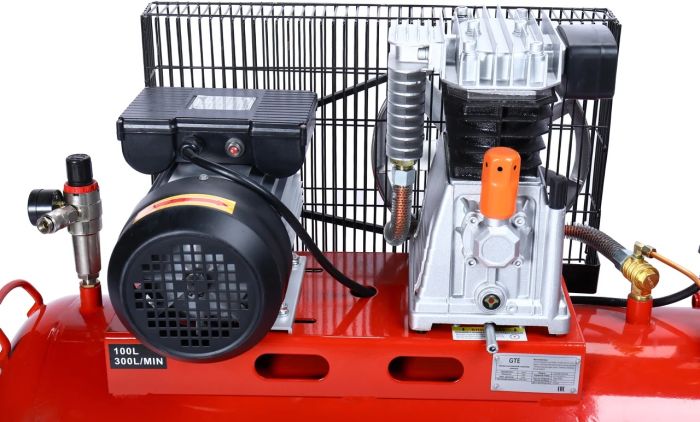 Поршневой компрессор GTE GTE-MR100A300B, ременной, 300л/мин, 100л, 220В