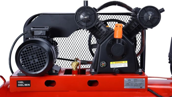 Поршневой компрессор GTE GTE-MR4100300A, ременной, 300л/мин, 100л, 380В