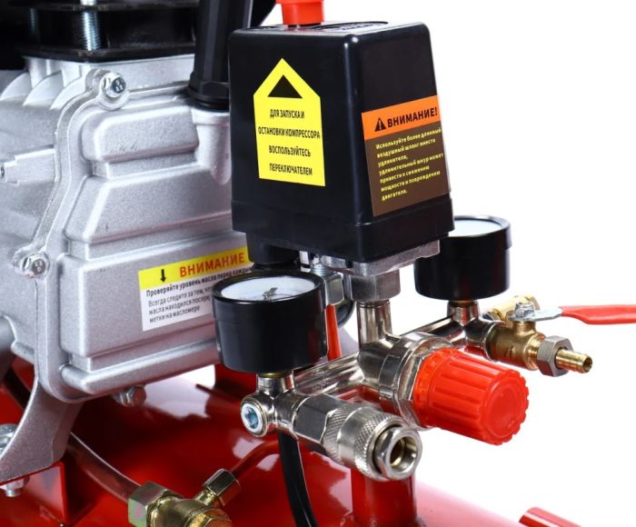 Поршневой компрессор GTE GTE-MK050200B, прямой, 200л/мин, 50л, 220В