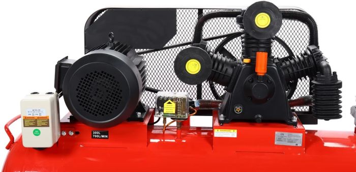 Поршневой компрессор GTE GTE-MR4300700A, ременной, 700л/мин, 300л, 380В