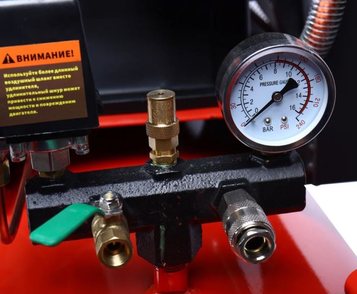 Поршневой компрессор GTE GTE-MR4200400A, ременной, 400л/мин, 200л, 380В