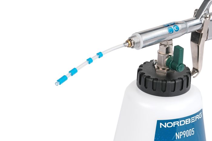 Пистолет моющий Nordberg NP9005 с гибкой вращающейся насадкой для химчистки, торнадор