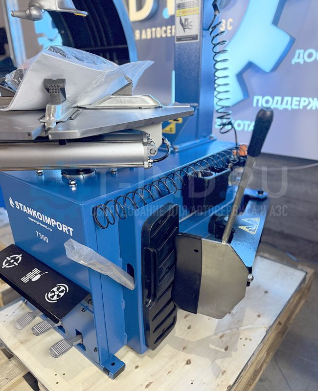 Шиномонтажный станок легковой Станкоимпорт T300, полуавтоматический, 220В