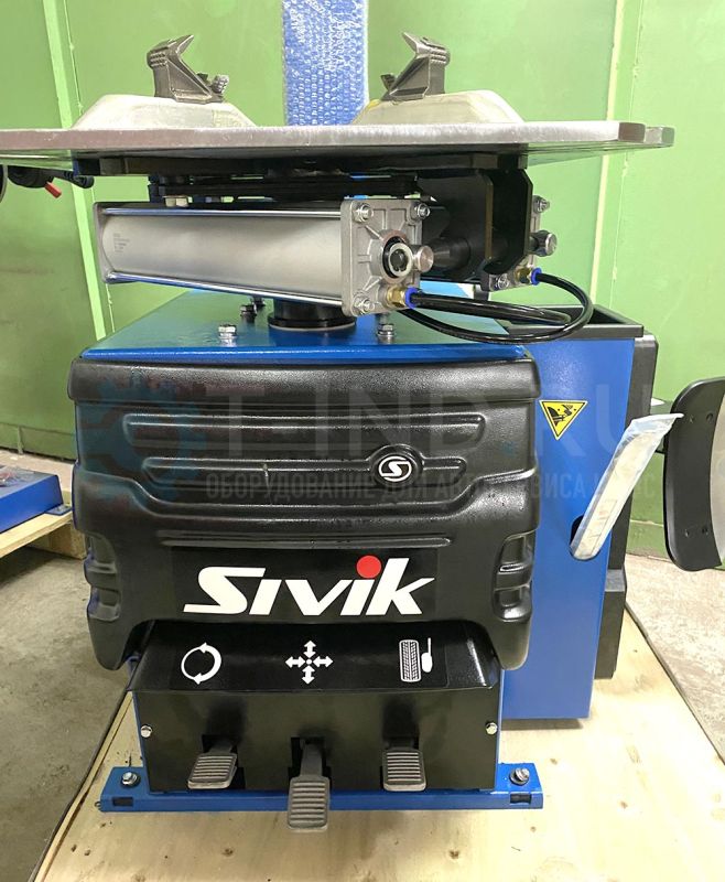 Комплект шиномонтажного оборудования Сивик КС-302A + ALPHA Luxe