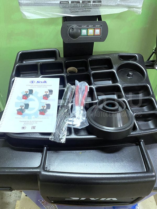 Комплект шиномонтажного оборудования Сивик КС-402А ПРО + GELIOS