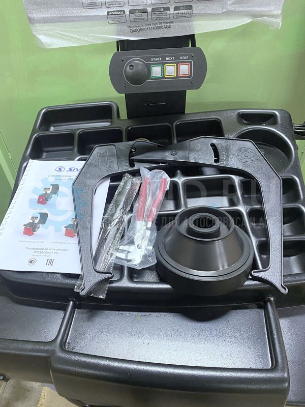 Балансировочный станок Сивик GELIOS СБМП-60/3D Plus УЗ+ТЛУ, легковой, автоматический, 220В