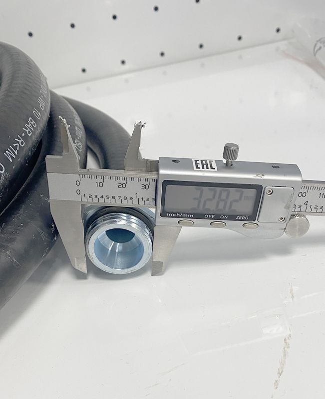 Шланг топливный Carbupomp, бензомаслостойкий 20/28мм, штуцер 1"М х 1"М, 4м