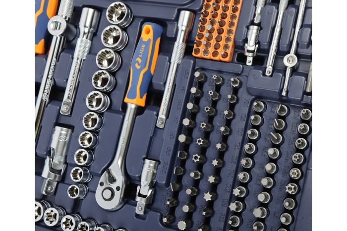 Набор инструментов LIGE LG-S1218, 1/2" 1/4" 3/8", 6-гранный, 218пр.