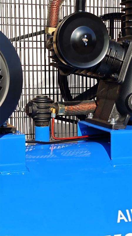 Поршневой компрессор Станкоимпорт ACH103053, ременной привод, 990 л/мин, 500л, 380В