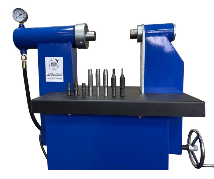 Клепальный станок для тормозных колодок Техносоюз TS-520, 6 тонн, гидравлический