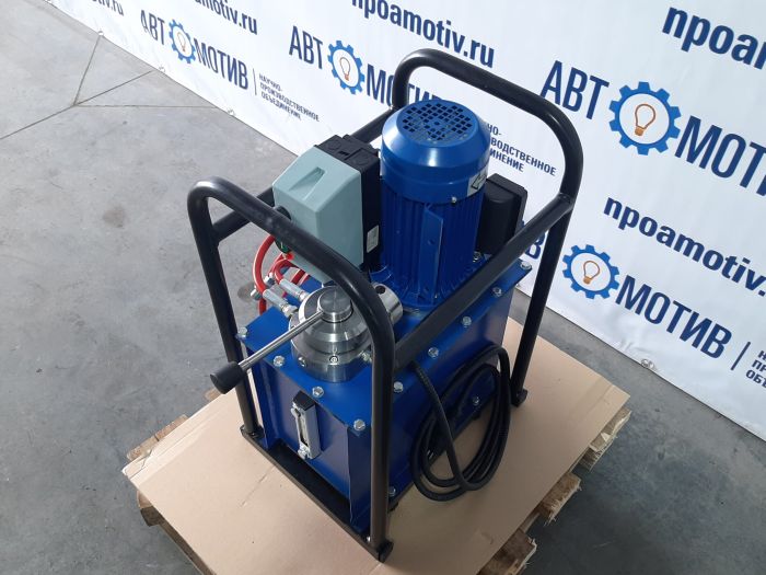 Электрогидравлическая станция Автомотив НГЭ700.8.08/5, 8 л, 700 бар