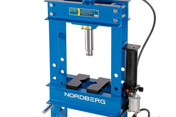 Пресс пневмогидравлический ручной 30 тонн Nordberg N3630AL, напольный, гаражный