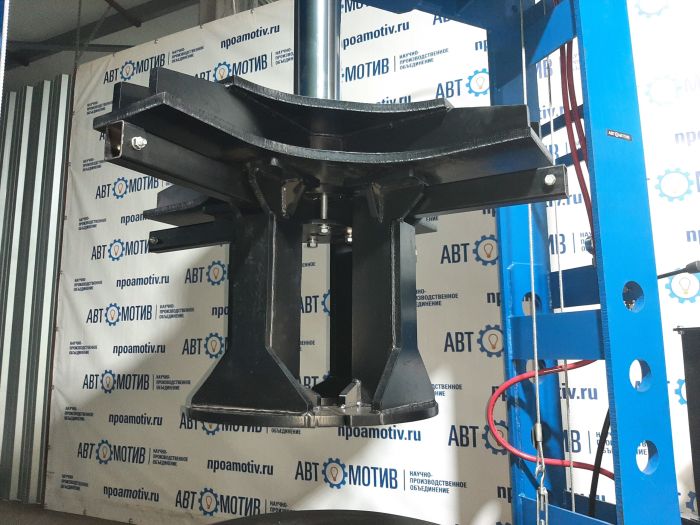 Пресс универсальный электрогидравлический 150 т ПГШ150,  для цеховых и шиномонтажных работ