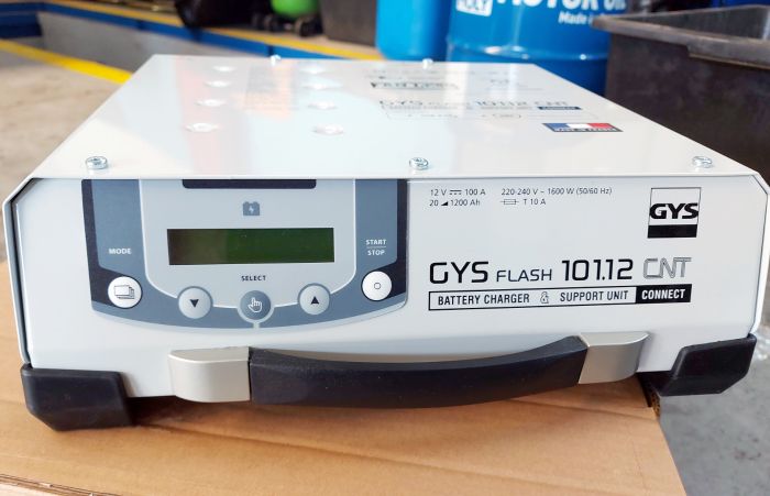 Зарядное устройство GYS Gysflash 101.12 CNT, 100А, инверторное
