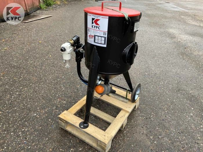 Комплект пескоструйного аппарата PST-PREMIUM с защитой оператора, рукав 5м, бочка 200л