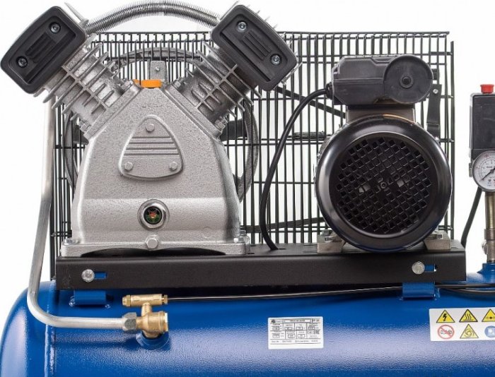 Поршневой компрессор Remeza СБ4/C-50.LB30, ременной привод, масляный,  420 л/мин, 380В