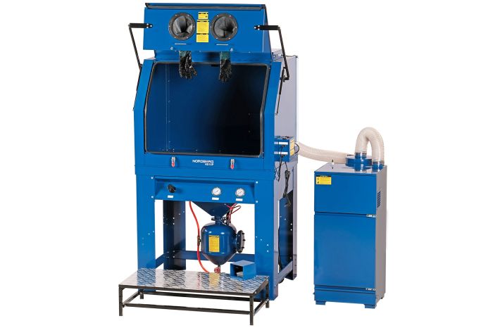 Пескоструйная камера напорная NORDBERG NS10P, напольная, 823 литров, с циклонной фильтрацией