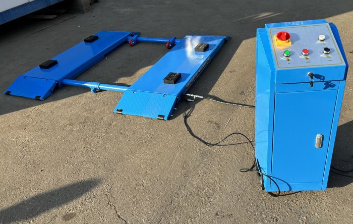 Подъемник автомобильный ножничный 3 тонны Техносоюз TS-1502, электрогидравлический, 220В